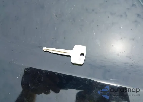 2004 Toyota Camry Std z USA, uszkodzony, nr VIN 4T1BE32K94U368150